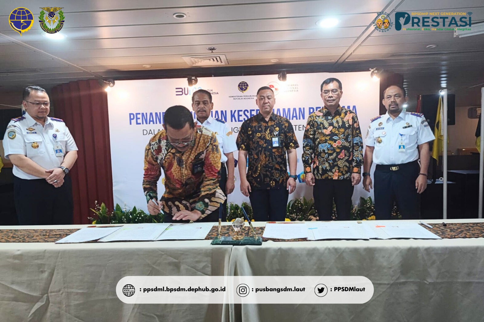 Penandatanganan Memorandum of Understanding (MoU) antara PT. PELNI dengan 23 (dua puluh tiga) Sekolah Pelayaran